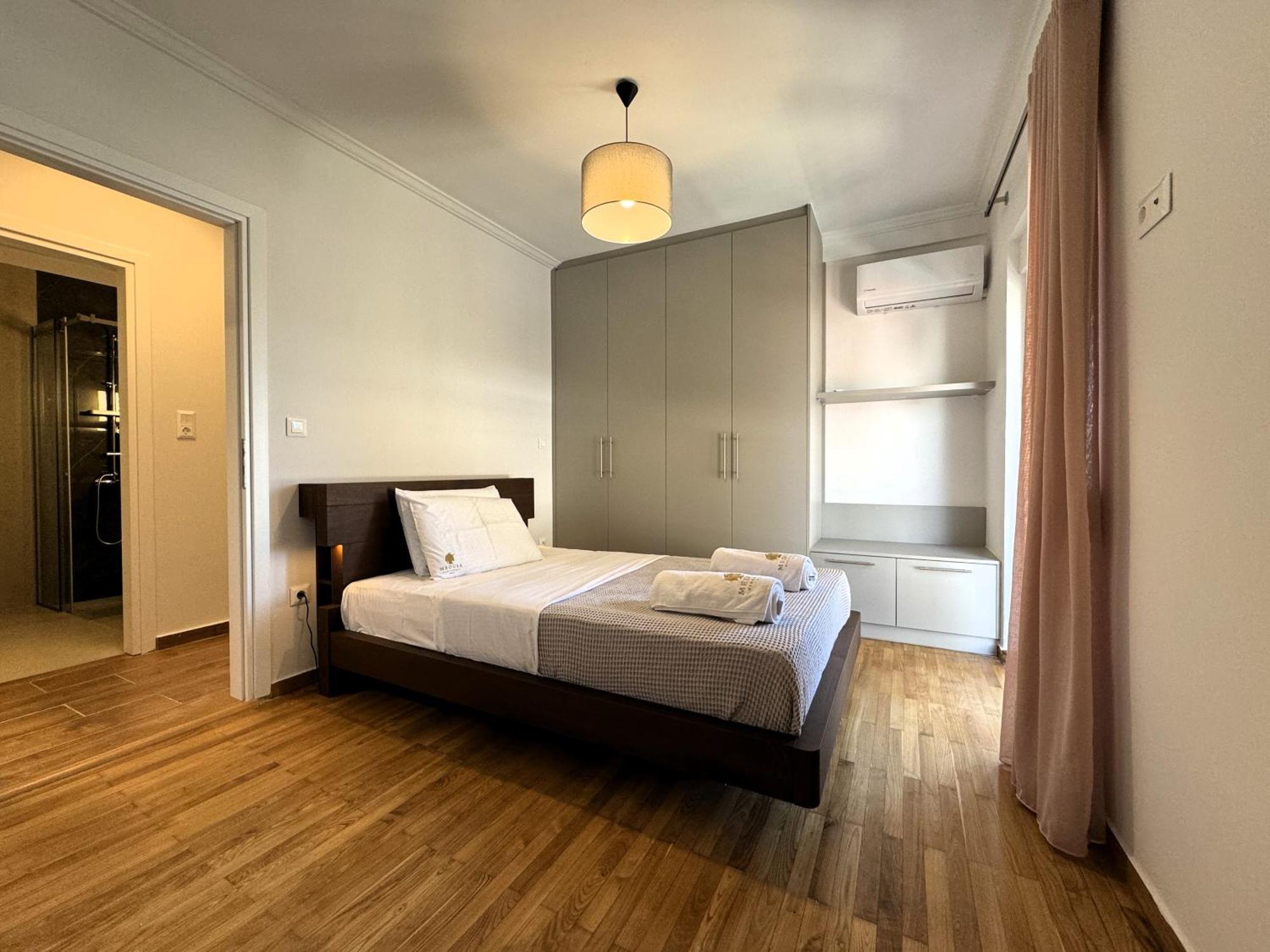 Piraeus Center Sea View Apartment ภายนอก รูปภาพ